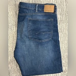 Men’s American Eagle Relaxed Straight Jeans 46 x 34 New Without Tags